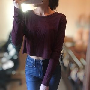 ✨Cropped long sleeve top✨